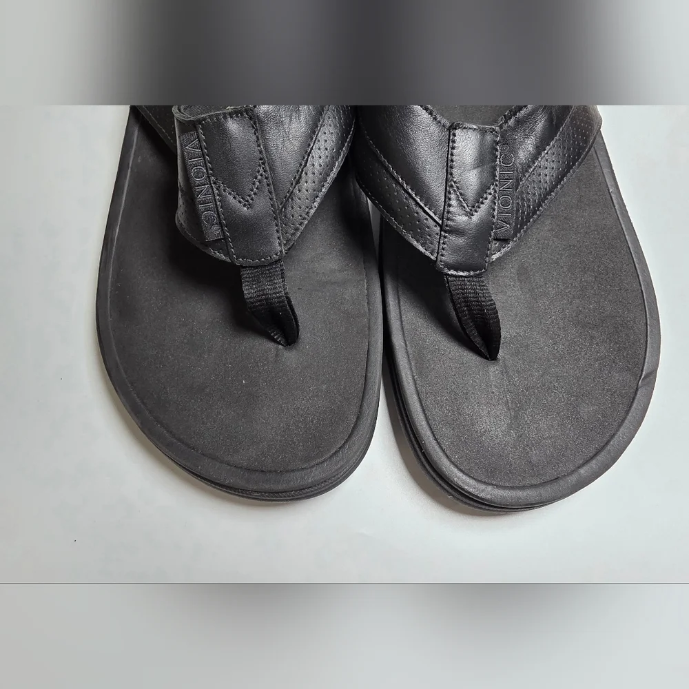 Vionic Wyatt Men's Black Leather Sandals Flip Flops Size 13